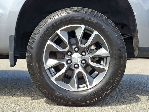 Used 2023 Chevrolet Silverado 1500 LT w/ Protection Package AWD/4WD image 9