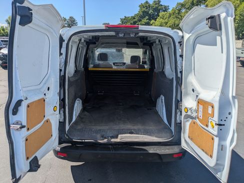 Used 2022 Ford Transit Connect XL FWD image 28