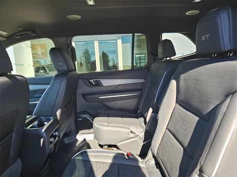 New 2026 Buick Enclave Sport Touring w/ Power Package image 19