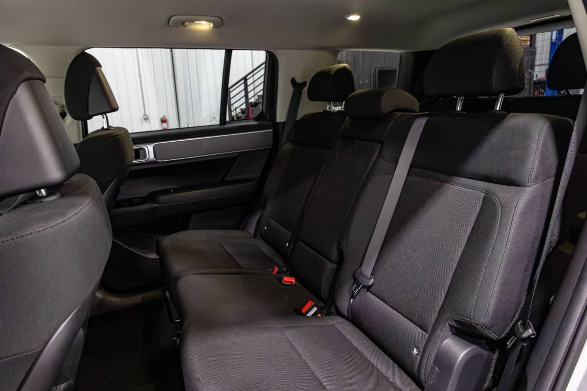 Used 2024 Hyundai Santa Fe SE FWD image 12
