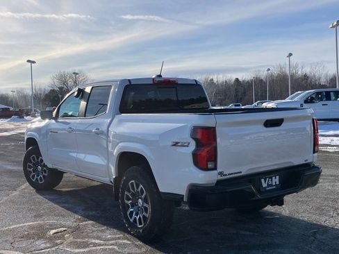 Used 2023 Chevrolet Colorado Z71 w/ Z71 Convenience Package 2 image 3