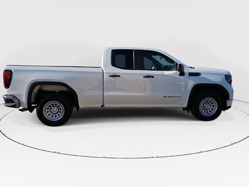 Used 2023 GMC Sierra 1500 Pro w/ Trailering Package RWD image 2