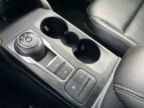 Used 2022 Ford Escape SEL w/ Technology Package image 10