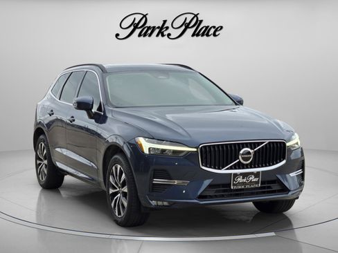 Used 2023 Volvo XC60 B5 Core w/ Climate Package image 8