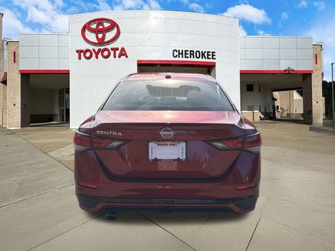 Used 2024 Nissan Sentra SR w/ SR Premium Package image 6