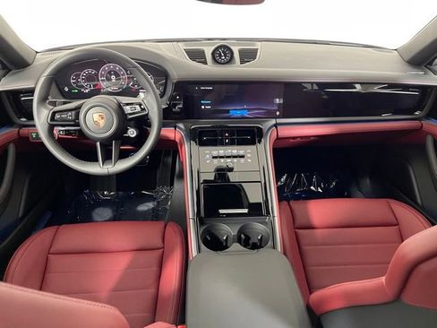New 2026 Porsche Panamera image 39