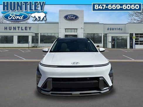 Used 2024 Hyundai Kona Limited AWD/4WD image 3