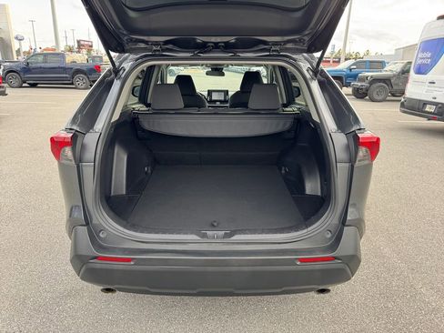 Used 2020 Toyota RAV4 XLE image 17