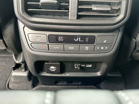 Used 2023 Honda Pilot Elite image 30