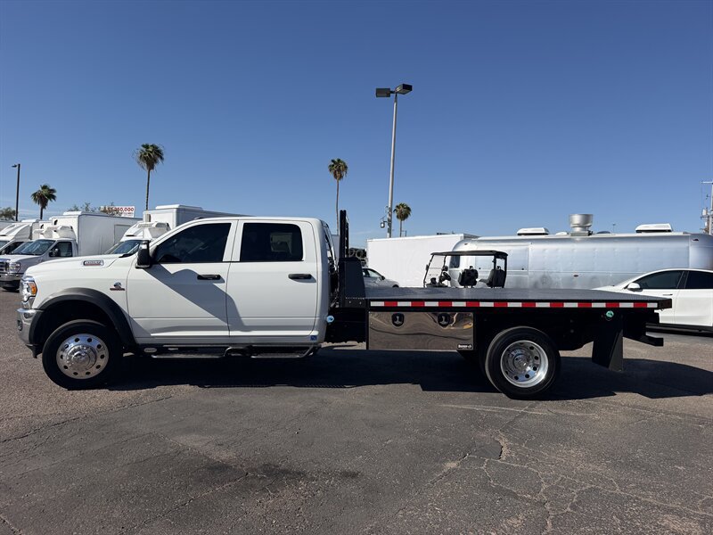 Used 2024 RAM 5500 Tradesman w/ Chrome Appearance Group RWD image 6