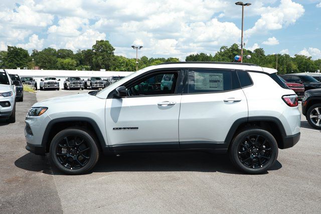 New 2026 Jeep Compass Latitude AWD/4WD image 9