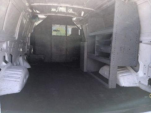 Used 2013 Ford E-150 and Econoline 150 RWD image 12