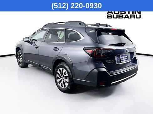 Certified 2025 Subaru Outback Premium image 6