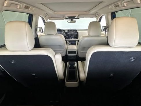 Certified 2024 Nissan Pathfinder SL w/ SL Premium Package FWD image 30