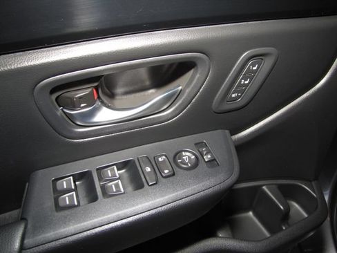 Certified 2025 Honda Pilot EX-L image 10