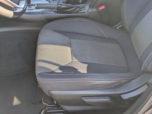 Used 2018 Subaru Crosstrek 2.0i Premium w/ Eyesight System image 27