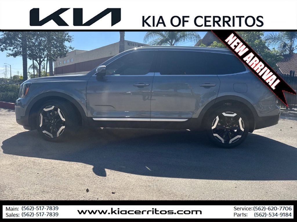 Certified 2023 Kia Telluride EX FWD image 2