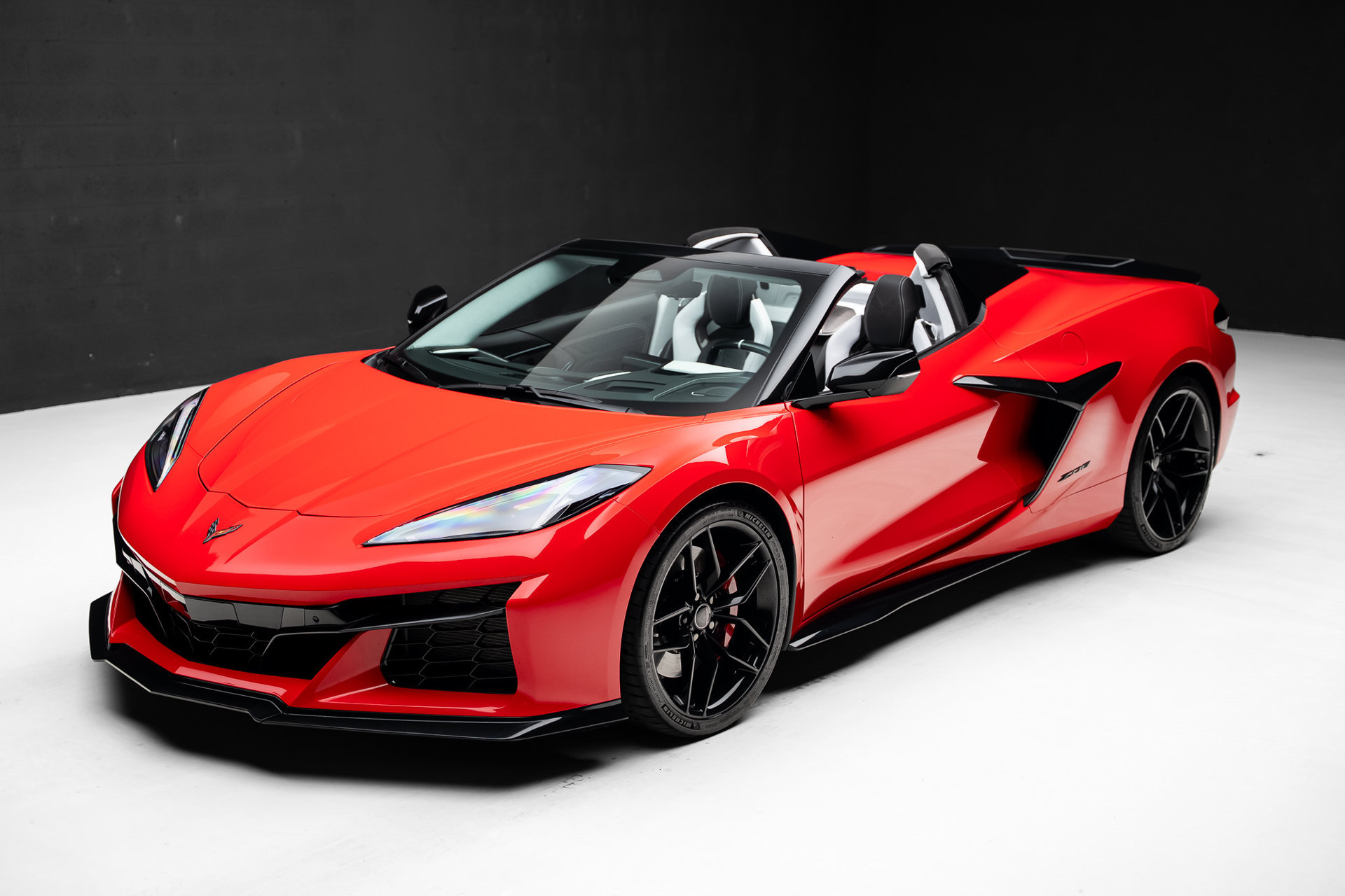 Used 2026 Chevrolet Corvette Z06 RWD image 7