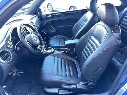 Used 2012 Volkswagen Beetle 2.0T image 7