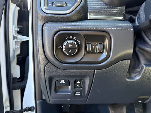 Used 2021 RAM 1500 Limited AWD/4WD image 15