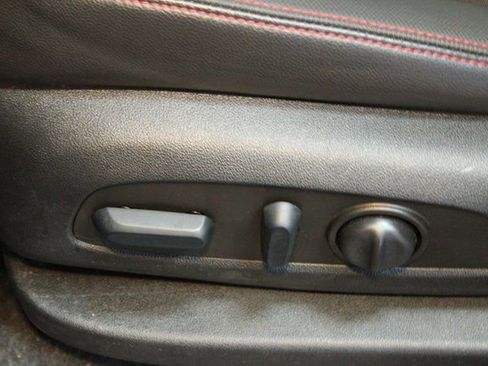 Used 2022 Chevrolet Equinox RS image 20