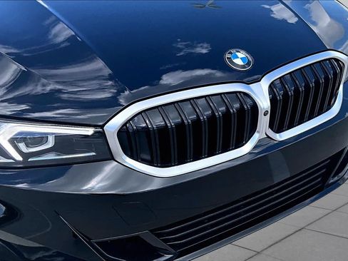 Used 2026 BMW 330i Sedan w/ Convenience Package RWD image 28