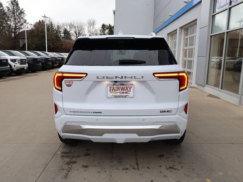 New 2026 GMC Terrain Denali w/ LPO, Floor Liner Package image 9