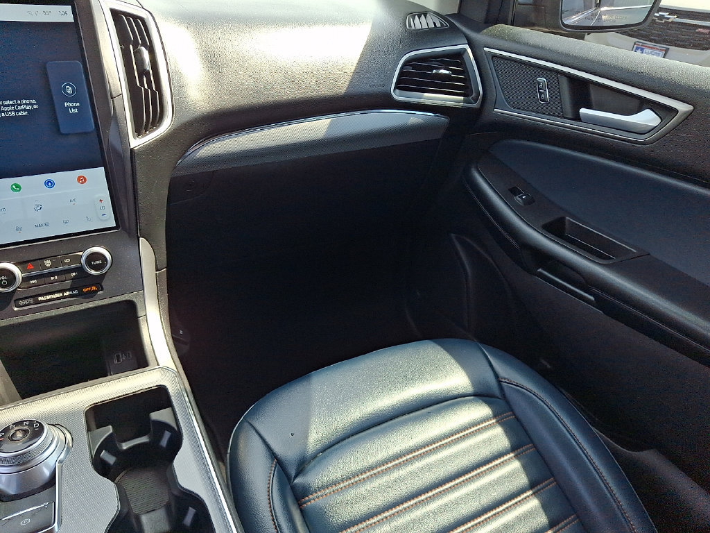 Used 2022 Ford Edge SEL w/ Sport Appearance Package AWD/4WD image 17