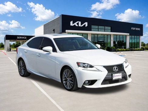 Used 2016 Lexus IS 300 AWD w/ Premium Package image 3