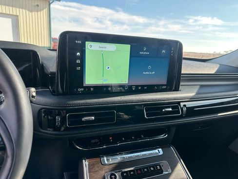 Used 2025 Lincoln Aviator Reserve w/ Equipment Group 201A image 16