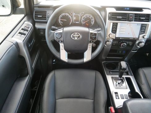 Used 2022 Toyota 4Runner TRD Sport w/ Technology Package AWD/4WD image 13