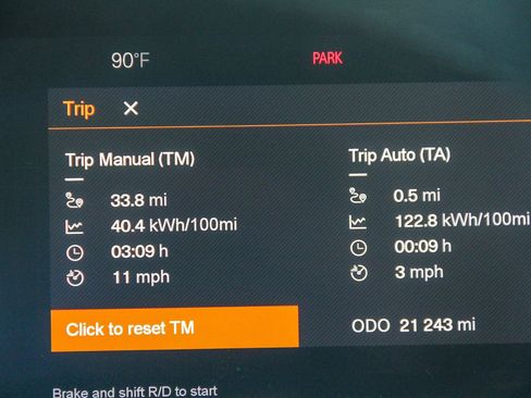 Used 2023 Polestar Polestar 2 w/ Pilot Pack image 23