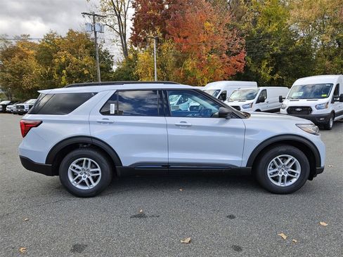 New 2026 Ford Explorer Active image 6