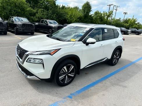 Used 2023 Nissan Rogue Platinum w/ Platinum Premium Package AWD/4WD image 12
