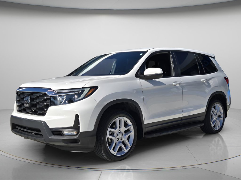 Certified 2025 Honda Passport EX-L image 8