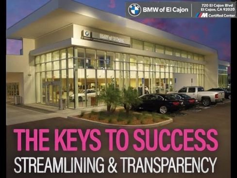 Used 2023 BMW 330i Sedan w/ Premium Package image 5