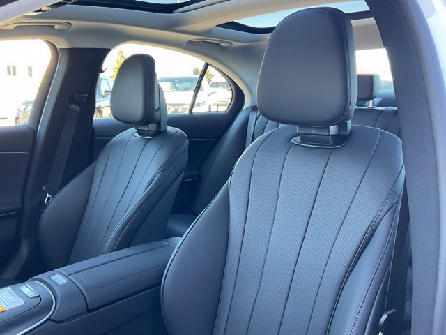 Used 2025 Mercedes-Benz E 350 4MATIC Sedan image 15