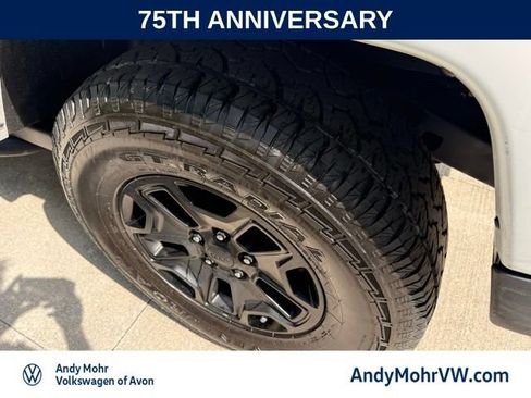 Used 2016 Jeep Wrangler Unlimited Sahara AWD/4WD image 10