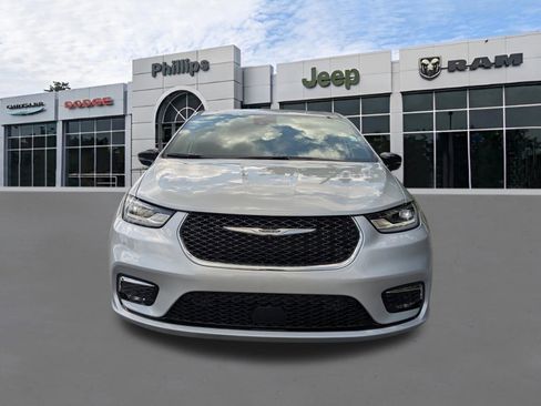 New 2026 Chrysler Pacifica Select FWD image 8
