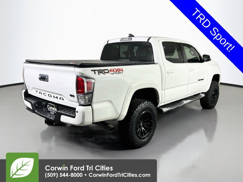Used 2020 Toyota Tacoma TRD Sport w/ TRD Premium Sport Package AWD/4WD image 13