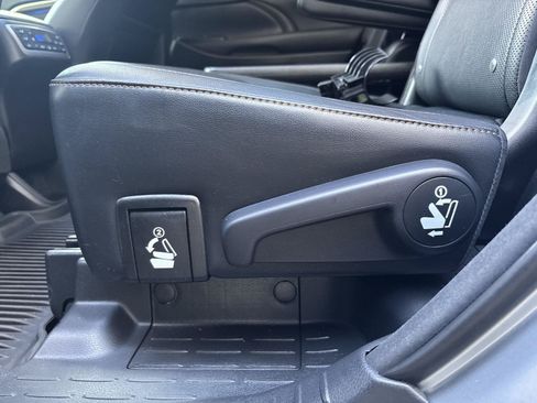 Used 2016 Toyota Highlander Limited Platinum AWD/4WD image 26