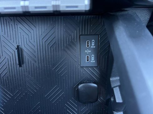 Used 2024 Toyota Tacoma TRD Off-Road image 6