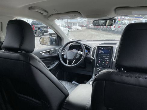 Used 2023 Ford Edge Titanium AWD/4WD image 22