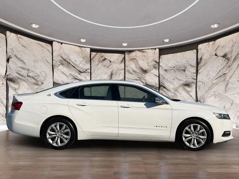 Used 2018 Chevrolet Impala LT w/ Sunroof and Spoiler Package FWD image 4