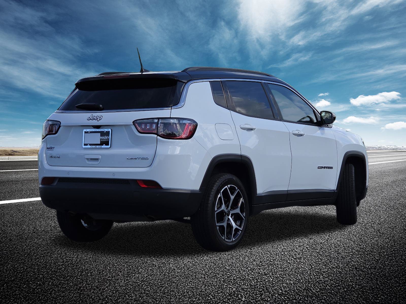 Used 2025 Jeep Compass Limited AWD/4WD image 17