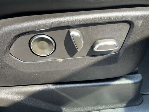 Used 2024 Cadillac Escalade Sport image 19