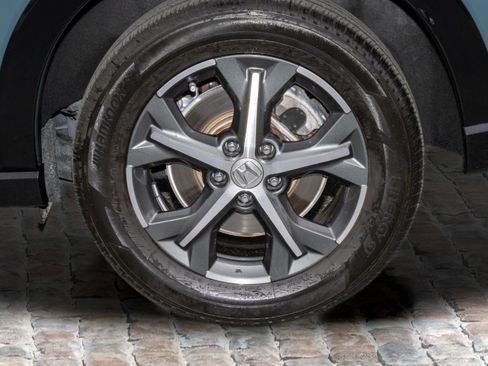 Certified 2024 Honda HR-V EX-L image 35