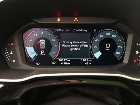 Used 2025 Audi Q3 2.0T Premium image 36