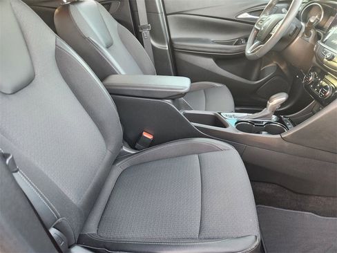 Used 2022 Buick Encore GX Select image 12