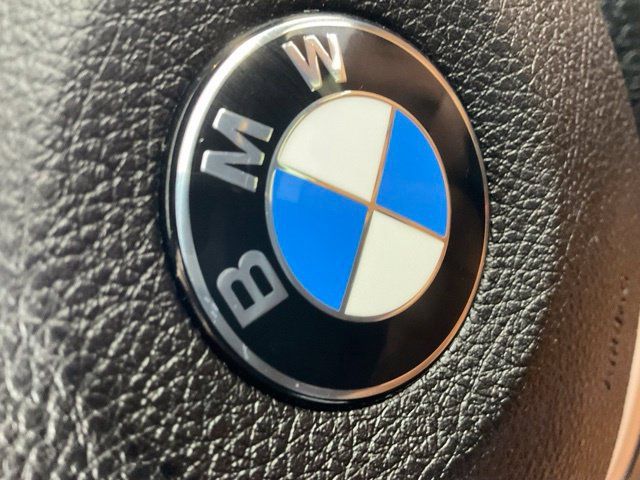 Used 2017 BMW 330i xDrive Sedan AWD/4WD image 45